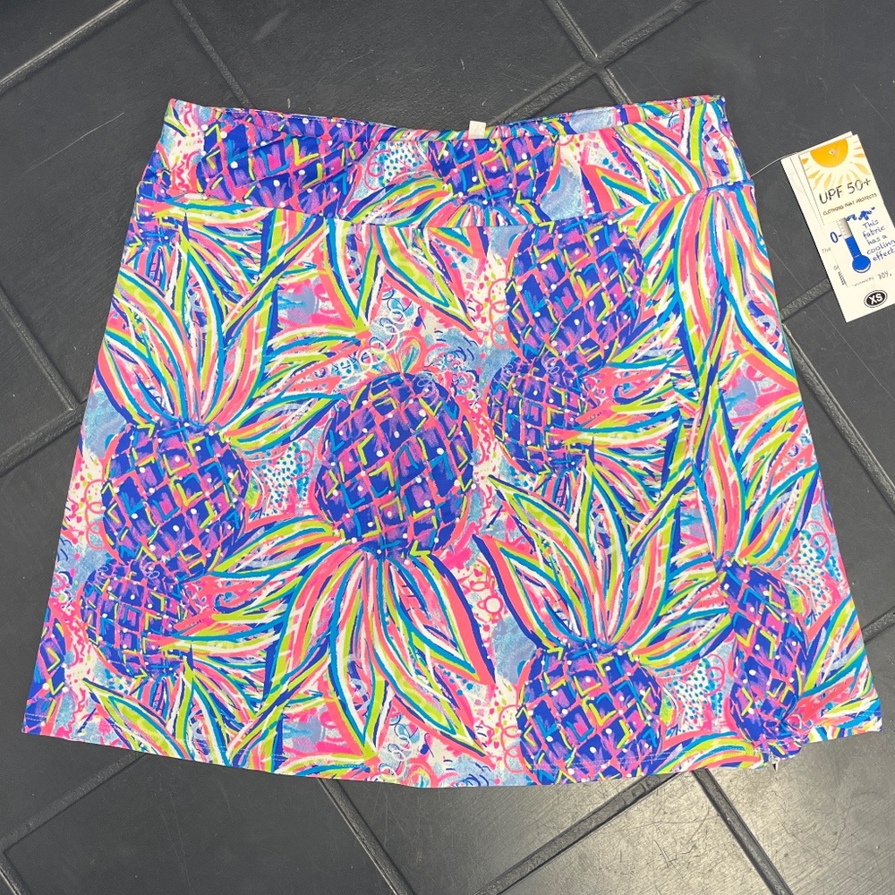 NWT Lulu B pineapple skort. UPF 50+ wrinkle resistant.